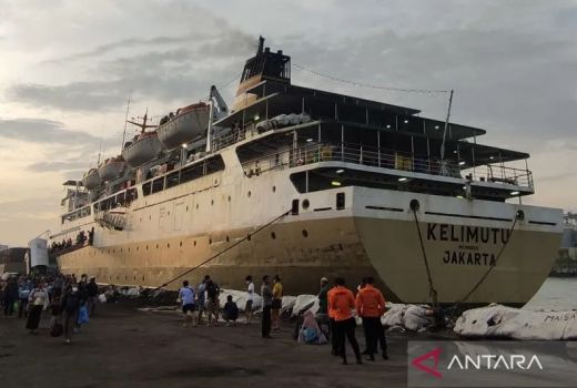 Akhirnya! Ratusan Wisatawan yang Terjebak di Karimunjawa Tiba di Semarang - GenPI.co JATENG