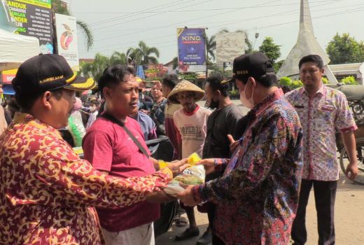Pemkab Rembang Gelar Operasi Pasar, Harga Beras Cuma Rp 9.000/Kg - GenPI.co JATENG