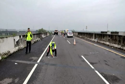 Kecelakaan Beruntun di Tol Solo-Ngawi, 1 Orang Tewas, Begini Kronologinya - GenPI.co JATENG