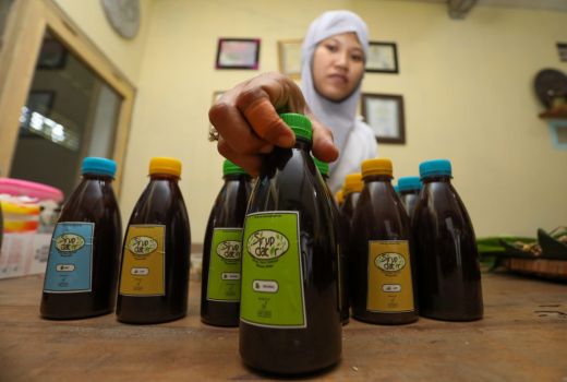 Nyaris Kukut Gegara Pandemi, Usaha Sirup Daun Karsen dari Kendal Bangkit Setelah Ikut Lapak Ganjar - GenPI.co JATENG