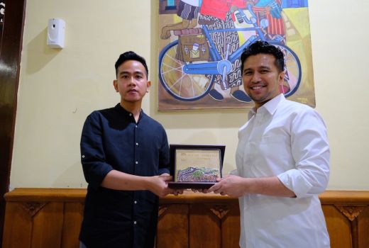 Emil Dardak Datangi Gibran di Solo, Bahas Apa? - GenPI.co JATENG