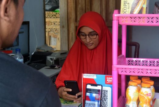 Manfaat Holding Ultra Mikro Makin Berguna Bagi Pelaku Usaha - GenPI.co JATENG