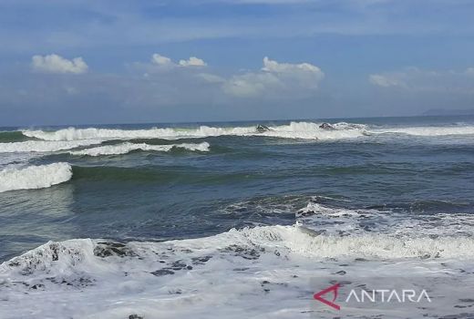 BMKG: Hati-Hati Gelombang Tinggi di Laut Selatan Jawa Tengah - GenPI.co JATENG