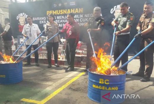 2,26 Juta Batang Rokok Ilegal Dimusnahkan Bea Cukai Magelang - GenPI.co JATENG