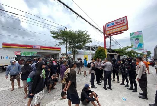 Walah! Salah Beli Tiket Nonton PSIS Vs Persebaya, 90 Bonek Mania Dipulangkan - GenPI.co JATENG