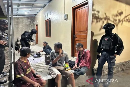 Wealah! Asyik Pesta Miras saat Puasa Ramadan, 4 Warga Solo Diciduk - GenPI.co JATENG