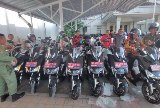 Wow! Lurah di Solo Dapat Kendaraan Dinas Mobil Listrik, Pertama di Solo Raya! - GenPI.co JATENG
