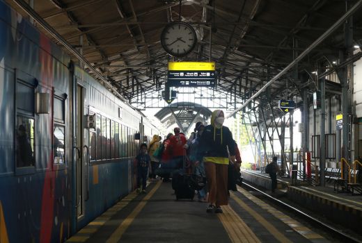 Kabar Baik! Ini Syarat Terbaru Naik Kereta Api Jarak Jauh, Boleh Lepas Masker - GenPI.co JATENG
