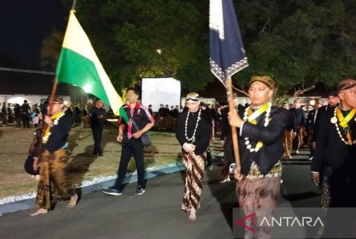 Cucu Bung Karno GPH Paundrakarna Pimpin Kirab Malam 1 Suro di Mangkunegaran, Ini Rutenya - GenPI.co JATENG