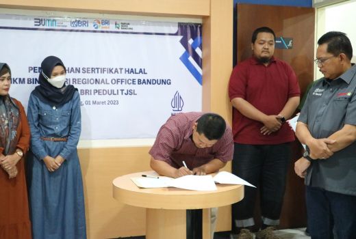 BRI Peduli Kembali Bagikan Bantuan Sertifikat Halal Kepada 200 Pelaku UMKM - GenPI.co JATENG