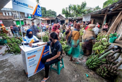 Berkat AgenBRILink, BRI Sabet Penghargaan bergengsi dari The Banker London - GenPI.co JATENG