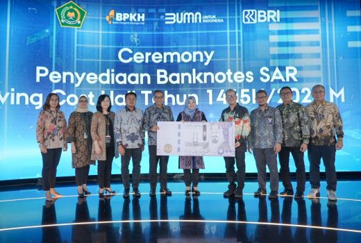 BRI Berikan Banknotes untuk Living Cost Jamaah Haji 2024 - GenPI.co JATENG