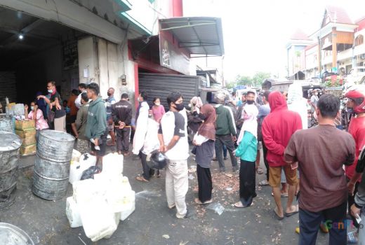 Distributor Minyak Goreng di Solo Nakal? Disdag Siap Lapor KPPU - GenPI.co JATENG