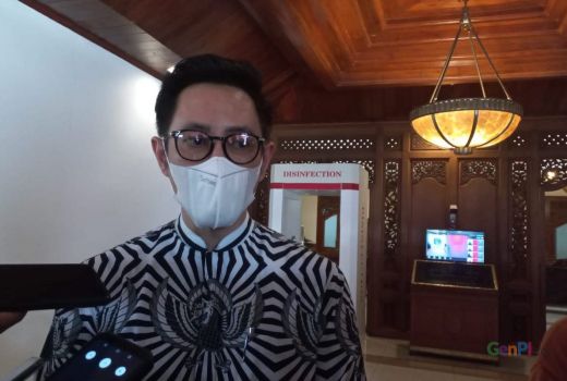 Temui Gibran, Paundra Bahas Peringatan Hari Batik, Ini Konsepnya - GenPI.co JATENG