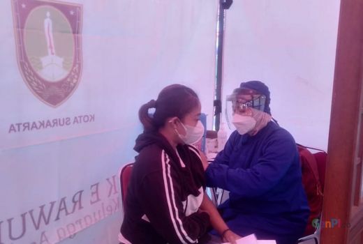 Belum Vaksin Booster, Dilarang Masuk Pusat Keramaian Semarang - GenPI.co JATENG