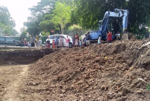 Begini Pengakuan Warga yang Jebol Tembok Bekas Keraton Kartasura - GenPI.co JATENG