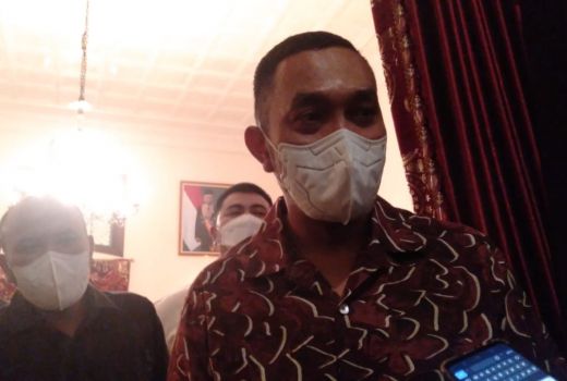 Datangi Gibran di Solo, Sahroni Ngaku Pengen Tengkleng dan Curcol - GenPI.co JATENG