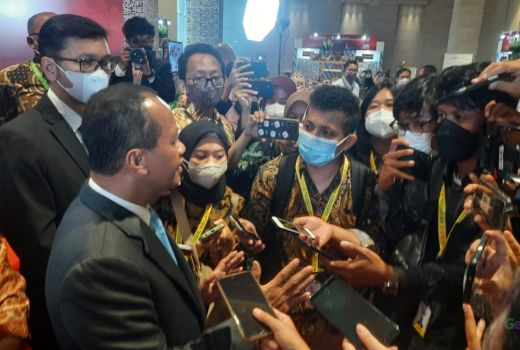 Menteri Bahlil Akan Setop Ekspor Bauksit Tahun Ini - GenPI.co JATENG