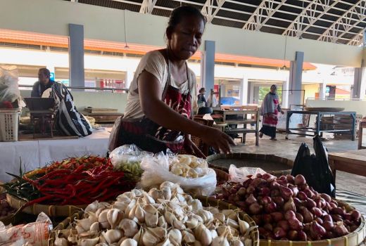 Harga Bahan Pangan di Solo Stabil, Tapi Cabai Masih Tinggi - GenPI.co JATENG