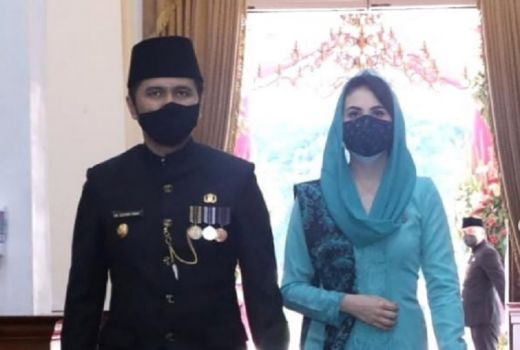 Pengakuan Emil Pernah Ditonjok Arumi, Soal Apa? - GenPI.co JATIM