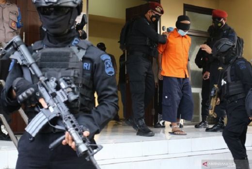 Polisi Mendapat Ancaman Teror, Isinya Bikin Ciut - GenPI.co JATIM