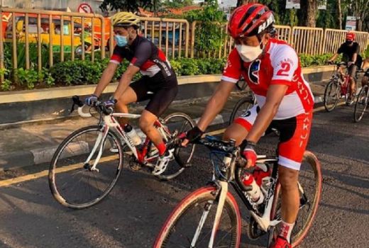 Mengintip Gaya Bersepeda Orang Nomor Dua di Surabaya - GenPI.co JATIM
