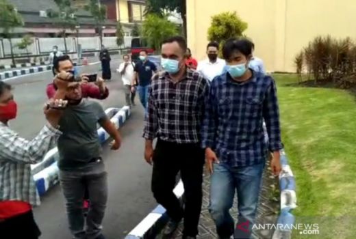 Wartawan Tempo Laporkan Kekerasan yang Didapatnya ke Polda Jatim - GenPI.co JATIM
