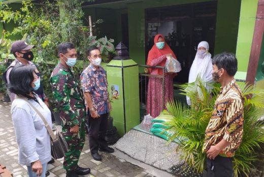 Pemkot Kediri Beri Bantuan untuk Warga Isoman - GenPI.co JATIM