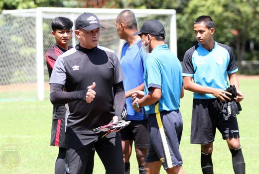 Kabar Duka, Pelatih Kiper Bhayangkara U-20 Tutup Usia - GenPI.co JATIM