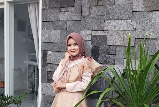 Reycha Luncurkan Singgle Terbarunya, Angin Rindu di JPNN Musik - GenPI.co JATIM
