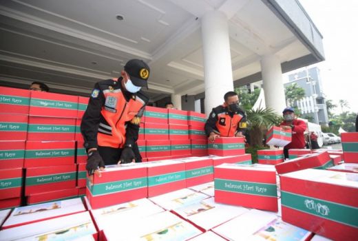 Hore! Seniman di Surabaya Dapat Sembako - GenPI.co JATIM