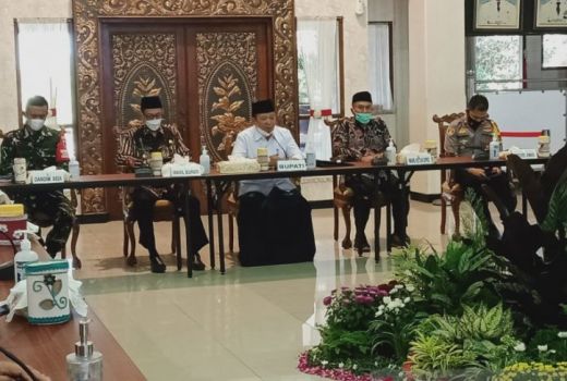 Kasus Covid-19 Masih Ada, Bupati Jember: Salat Id di Rumah Saja - GenPI.co JATIM