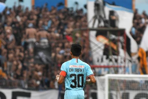 Mengharukan, Persela Resmi Lepas Sang Kapten - GenPI.co JATIM
