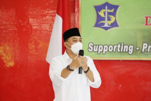 Eri Cahyadi Ngantor di Kelurahan, ini Tujuannya - GenPI.co JATIM
