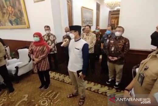 Fakta Karl Sangkoni, Sandal Sandiaga Uno yang Menyita Perhatian - GenPI.co JATIM