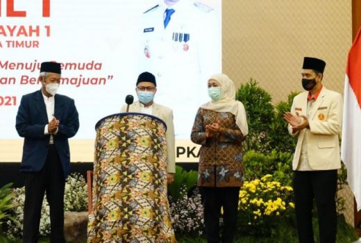 Gubernur Khofifah Total Atasi Pandemi, PWPM: Butuh Energi Besar - GenPI.co JATIM