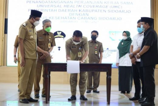 Warga Sidoarjo Sudah Terjamin BPJS, Bupati: Sudah Ditunggu Lama - GenPI.co JATIM