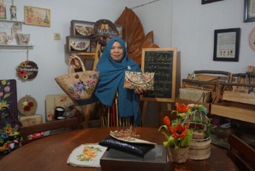 Tas Kerajinan Warga Bojonegoro Gunakan Teknik Suspeso - GenPI.co JATIM