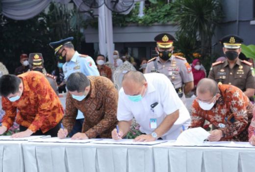 Kolaborasi Pemkot Surabaya dan Grab Garap Ekonomi Digital - GenPI.co JATIM