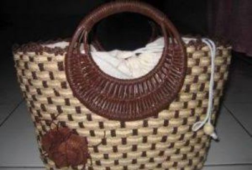 Tas Unik dari Enceng Gondok, Asli Produksi Lamongan - GenPI.co JATIM