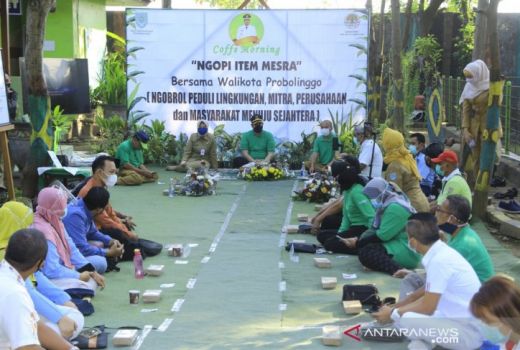 Diskusi Ngopi Item Mesra, Bahas Lingkungan, Hasilnya Top Banget - GenPI.co JATIM