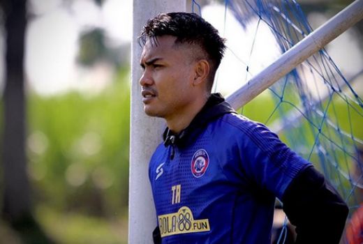 Ikhwan Ciptady Putuskan Hengkang ke Sriwijaya FC - GenPI.co JATIM