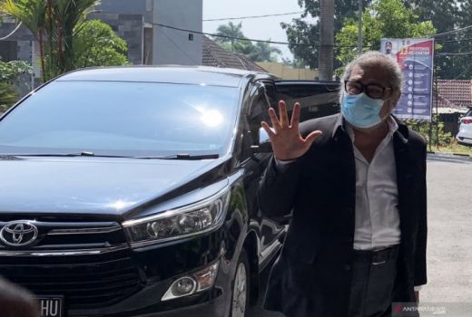 Ketua Komnas PA Datang ke Posko Pengaduan Sekolah SPI - GenPI.co JATIM