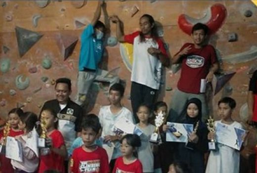 FPTI Gelar Lomba Internal, Persiapan Porprov 2022 - GenPI.co JATIM