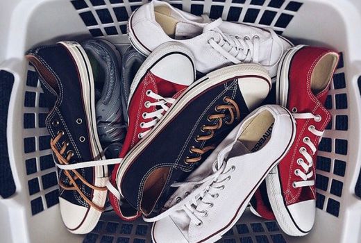 3 Bahan ini Bisa Bersihkan Sepatu, Tak Perlu Keluar Biaya Banyak - GenPI.co JATIM