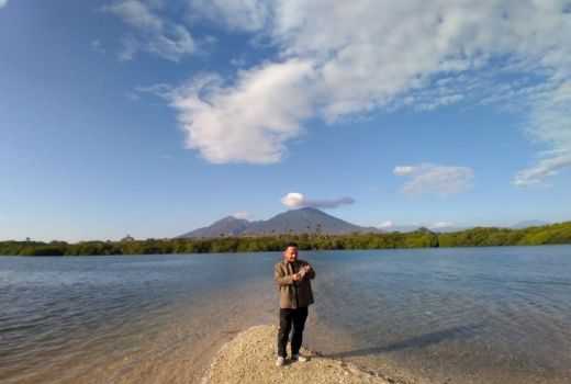 Bupati Situbondo Gencar Promosikan Wisata Bahari Merak-Baluran - GenPI.co JATIM