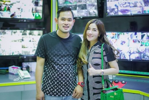 Sang Istri Positif Covid-19, Kondisi Crazy Rich Malang Membaik - GenPI.co JATIM