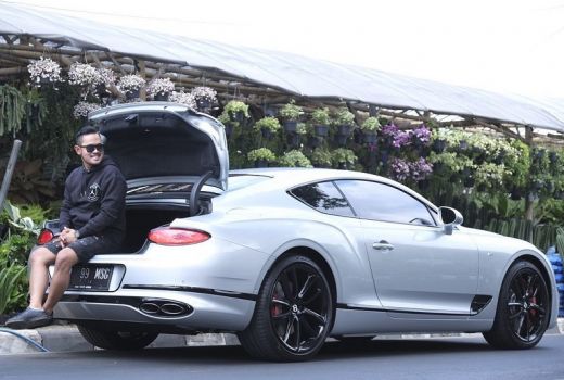 Wow! Bentley Baru Crazy Rich Malang Seharga 4 Rumah - GenPI.co JATIM