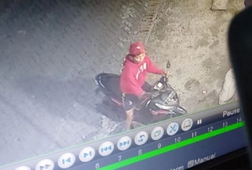 Mas Jaket Merah Pulang dari Warkop kok Bawa Motor Orang - GenPI.co JATIM