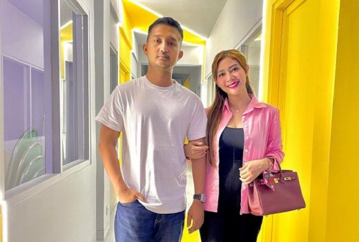 Crazy Rich Surabaya Tampilkan Perjalanan Hidup, Bikin Pangling - GenPI.co JATIM